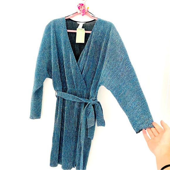 NWT💕Pretty Shimmer Dress SZ L - Picture 2 of 14